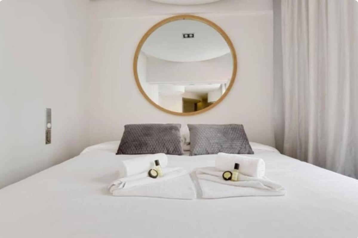 Magnifique Appartement Parisien - Marais Exterior foto